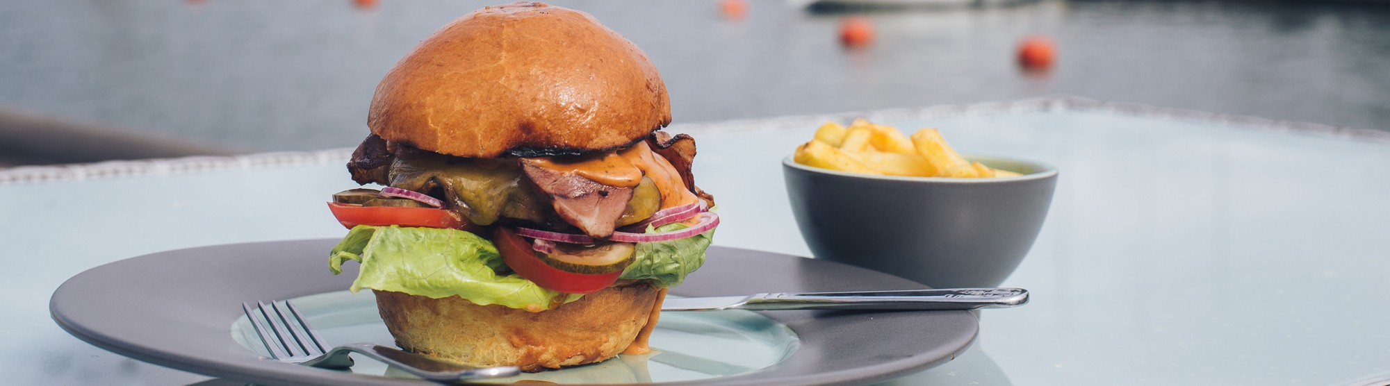 Смильтине Яхт-клуб ресторан